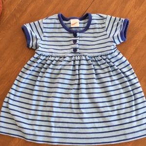 90 cm (3T) Hanna Andersson play dress
